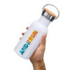 cropped view of man holding sports bottle with protein shake on BOINA — Φιάλη από ανοξείδωτο ατσάλι 304 και μπαμπού