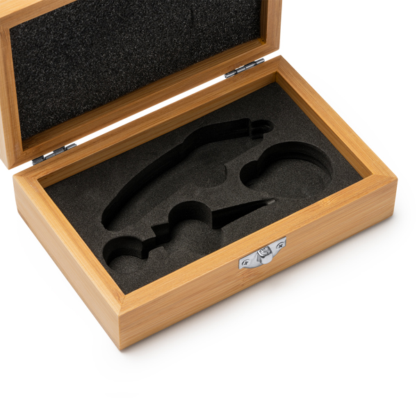 4129_29_3_2 TINTOS — Wine set with stainless steel and bamboo accessories