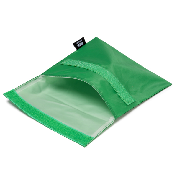 LOMBAS — Reusable sandwich pouch in RPET polyester with PEVA isothermic inner lining